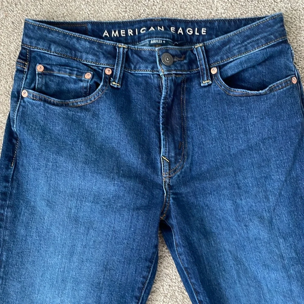 American Eagle Slim Straight Leg Airflex Jeans‎